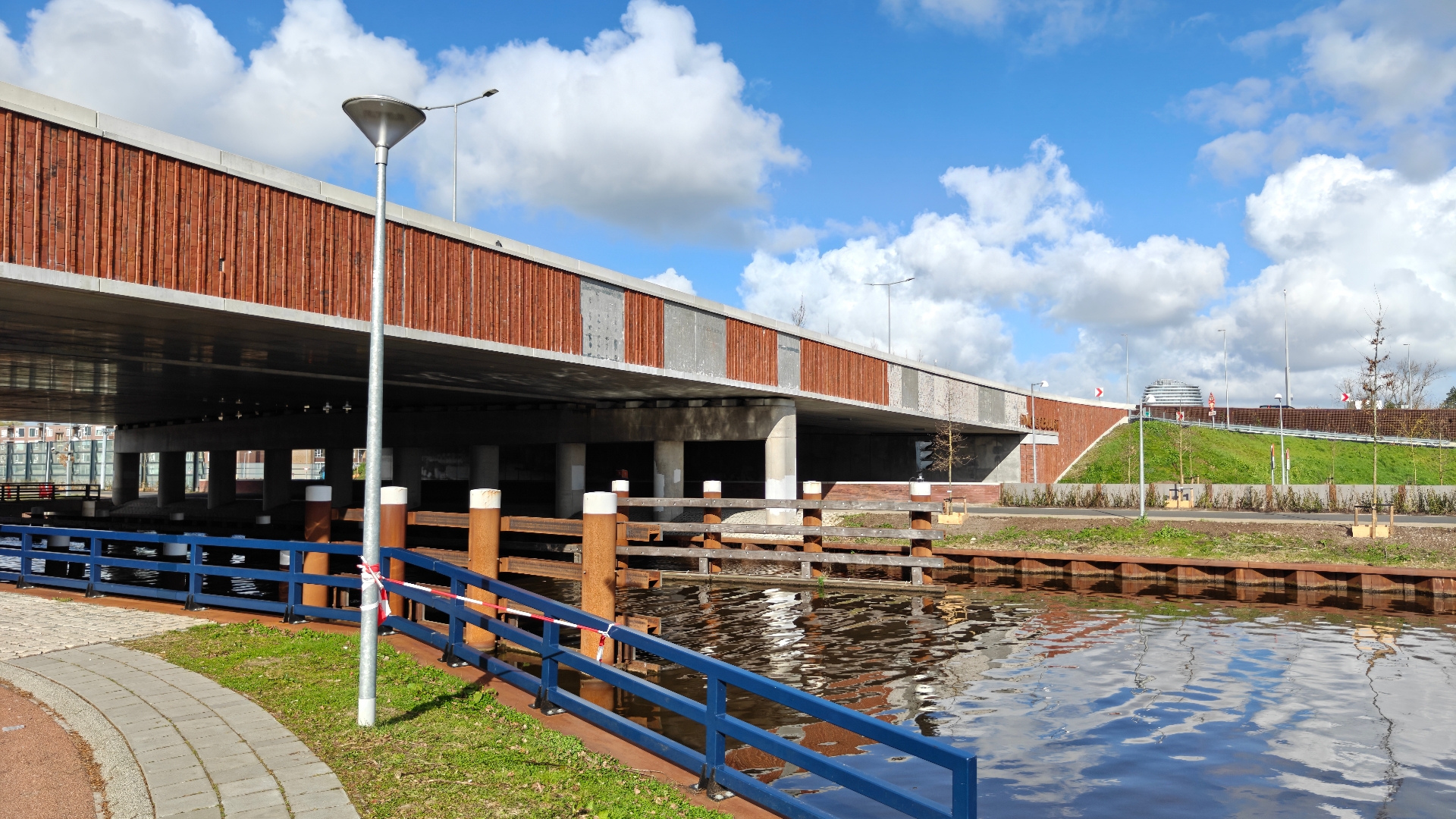Nog drie plekken met loszittende steenstrips bij Ring Zuid