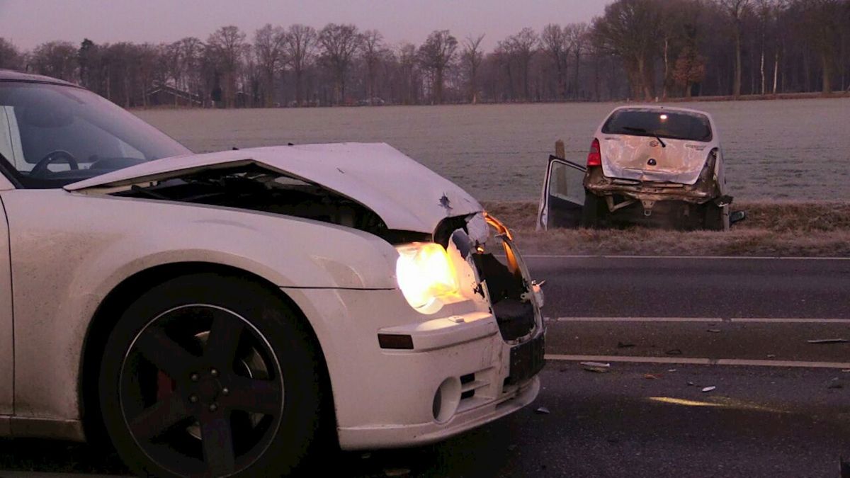 Auto belandt in de sloot bij botsing in Glane; bestuurster gewond