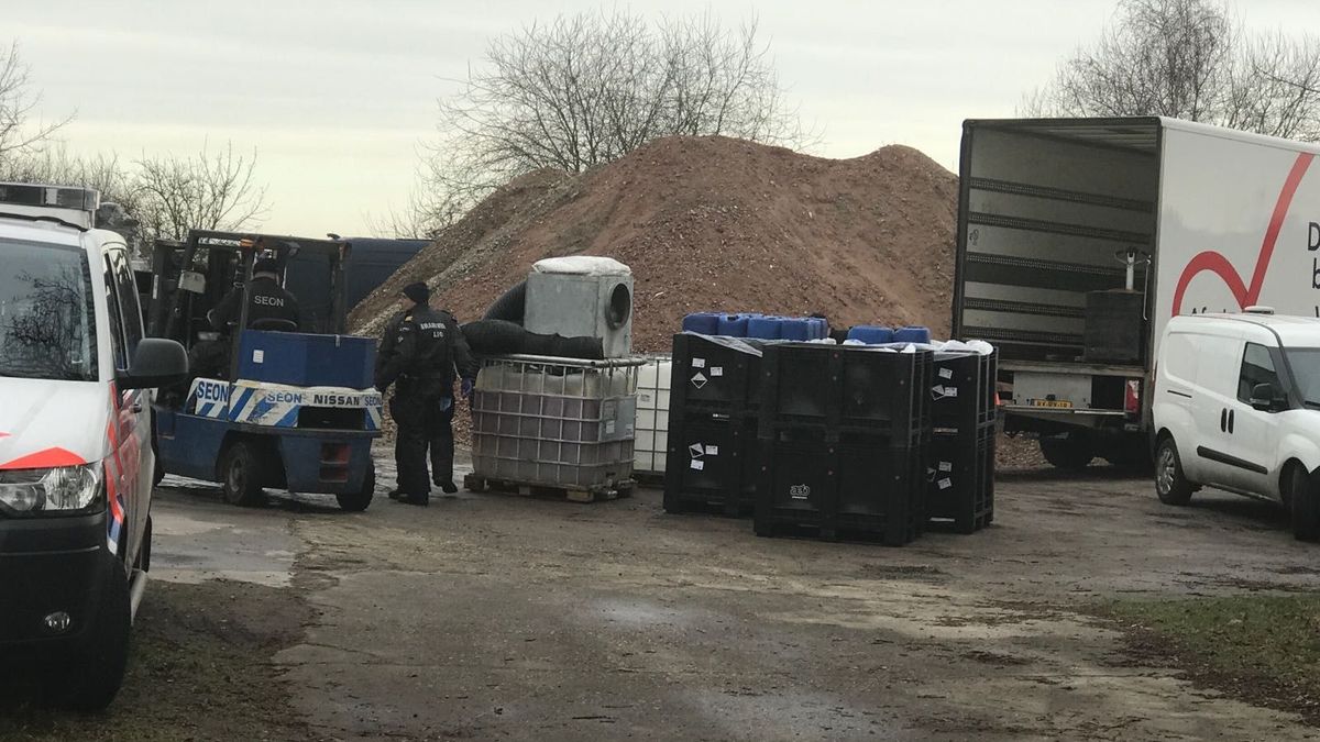 Politie breekt drugslab af in Leveroy