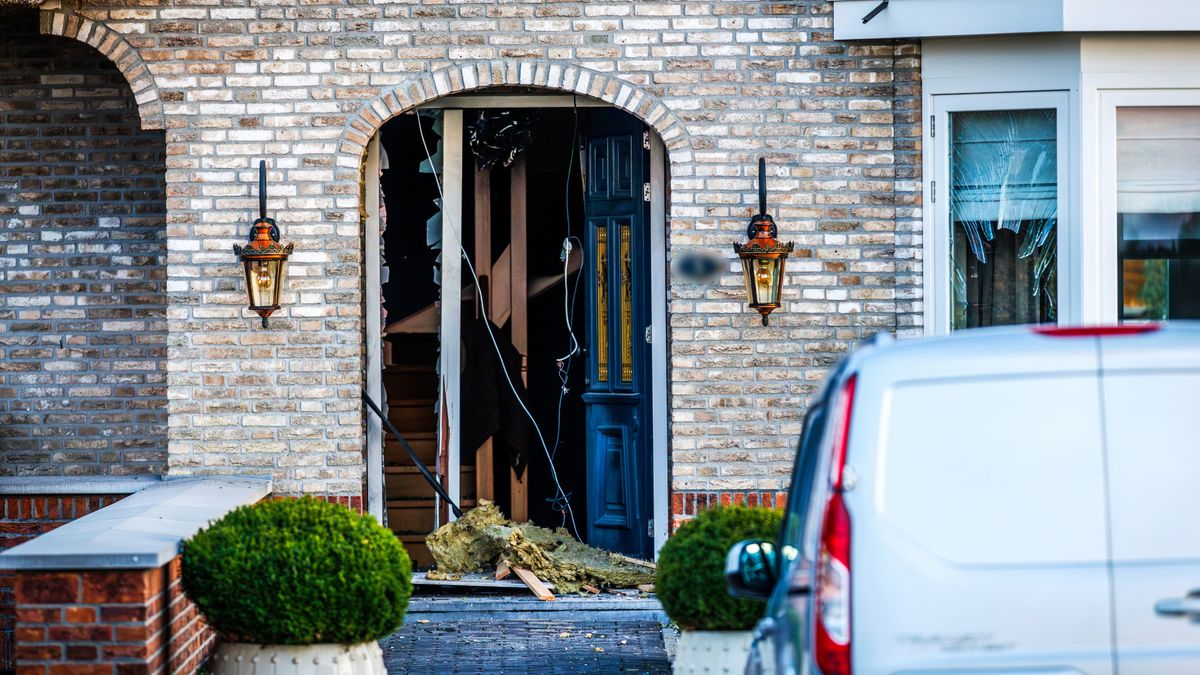 Villa niet meer gesloten na explosie, burgemeester beslist nog over beschoten woningen