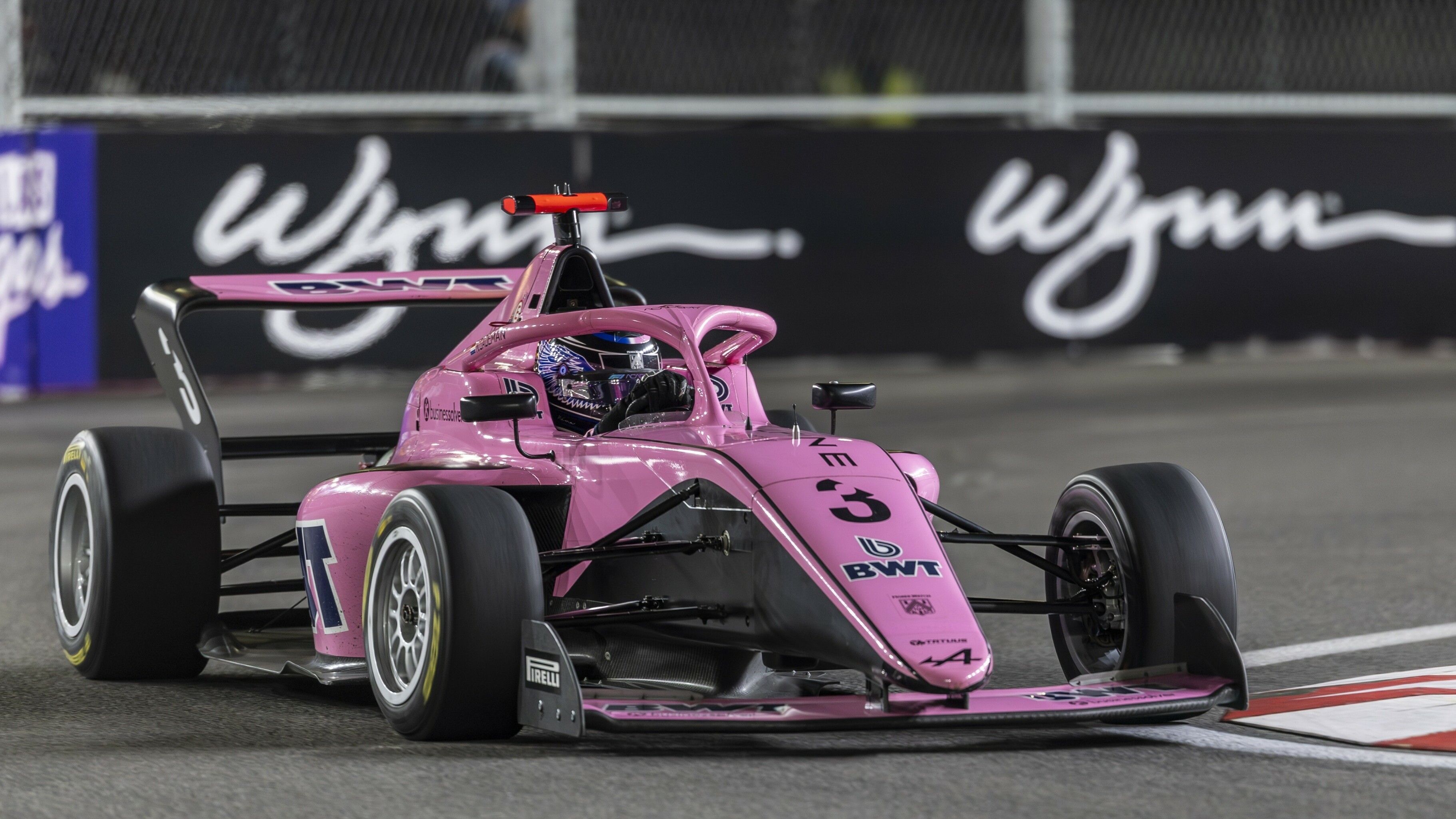 Reverse-gridopstelling bezorgt Nina Gademan poleposition bij start nieuw seizoen F1 Academy