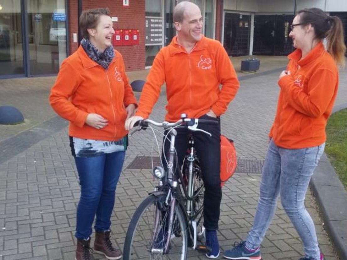 PvdA-leider Diederik Samsom terug bij de wijkverpleging in Spijkenisse