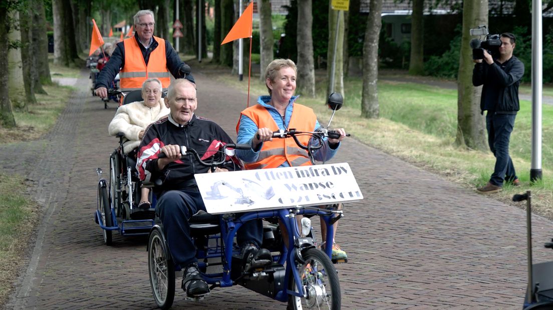 Een rondje fietsen (Rechten: Andries Ophof)