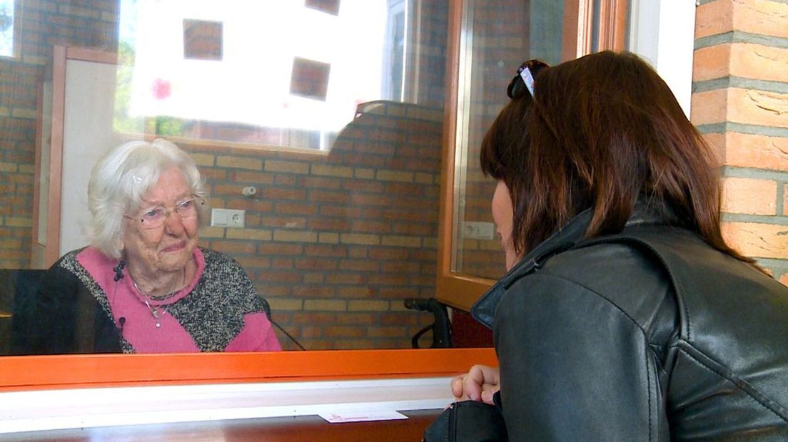 Oma Rijntje en kleindochter Kilke