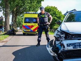 Motorrijder gewond na botsing met auto in Nieuw-Amsterdam