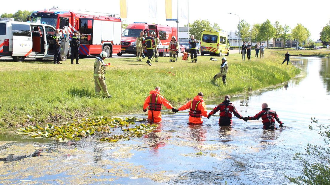 Er is niemand in het water aangetroffen (Rechten: Van Oost Media)