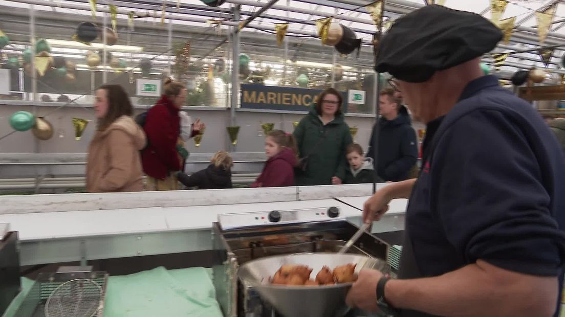 Oliebollenfeest in Het Tuinhuis in Nooitgedacht