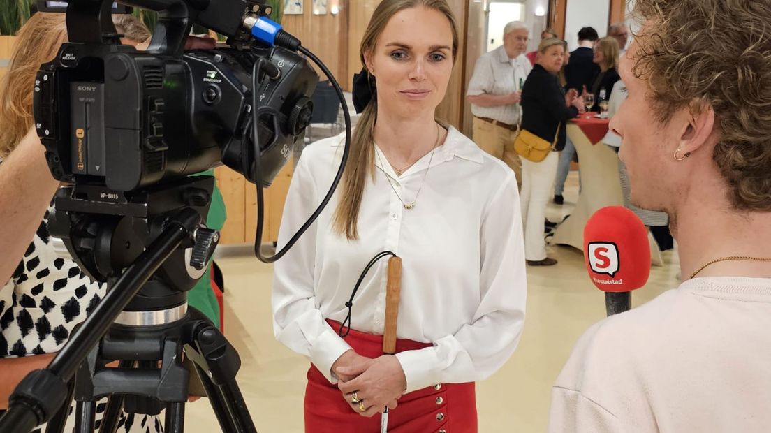 'Blindfluencer' Tjarda Struik is de nieuwe burgemeester van Leiderdorp