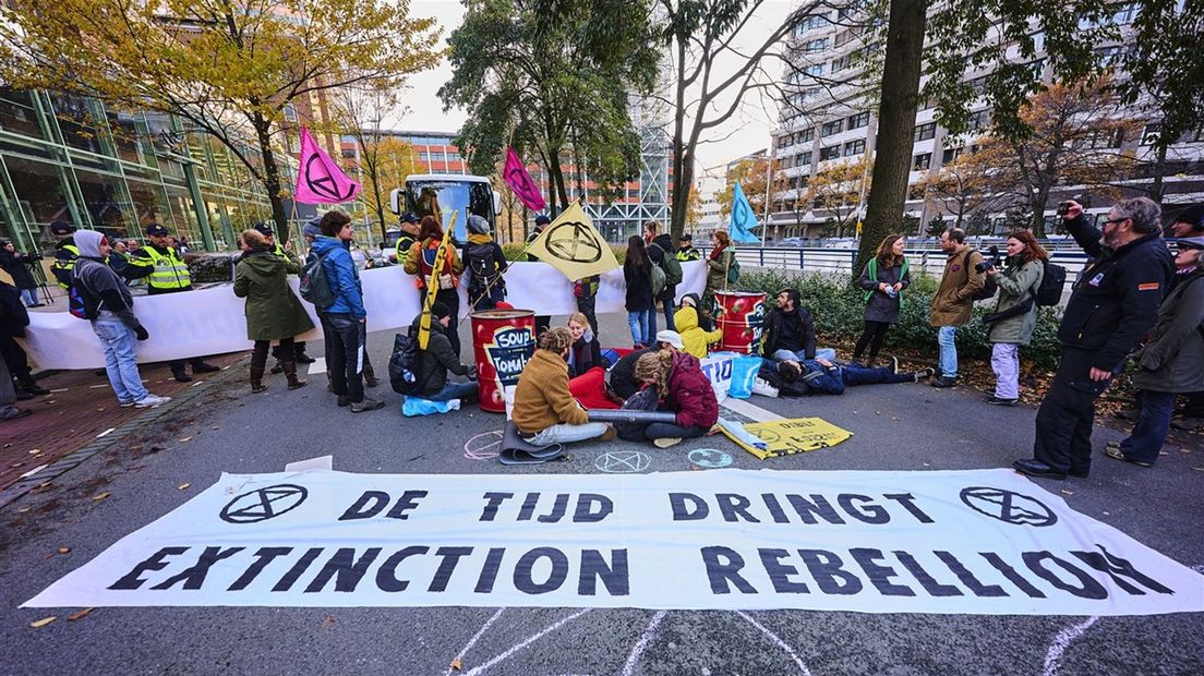 November 2022: Extinction Rebellion blokkeert de A12 om een einde te eisen van fossiele subsidies