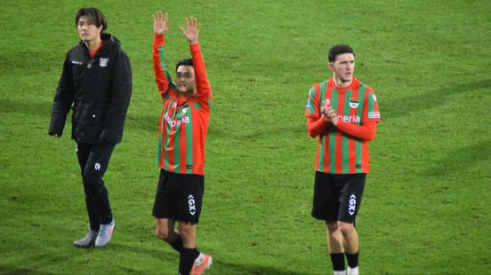 Moedig strijdend NEC houdt Ajax met man minder op 2-2