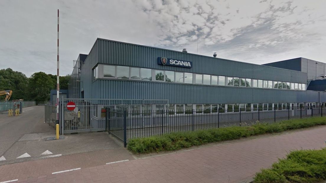 Momenteel verwacht Scania de productie binnen twee weken te hervatten.  (Rechten: Google)