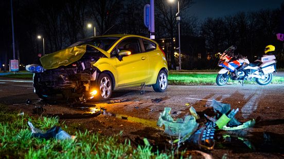 Vier gewonden bij ongeluk op kruising. Vier gewonden bij ongeluk op kruising.