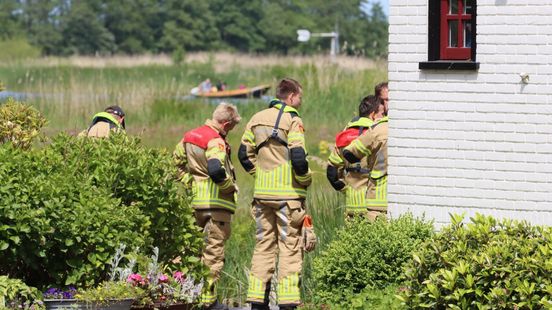 112 Nieuws: Rietteler moet illegaal vuurtje doven | Motorrijder raakt gewond bij botsing. 112 Nieuws: Rietteler moet illegaal vuurtje doven | Motorrijder raakt gewond bij botsing.