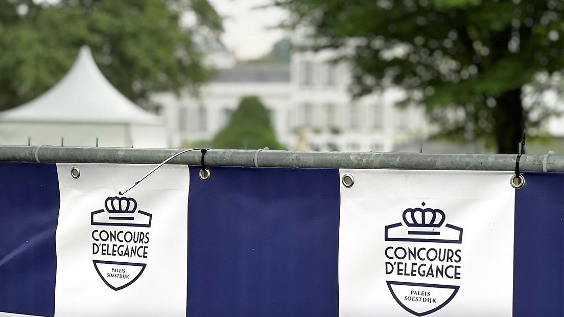 Het evenemententerrein voor Wheels at the Palace, voorheen Concours d'Elegance, wordt op dit moment opgebouwd in de tuin van Paleis Soestdijk..