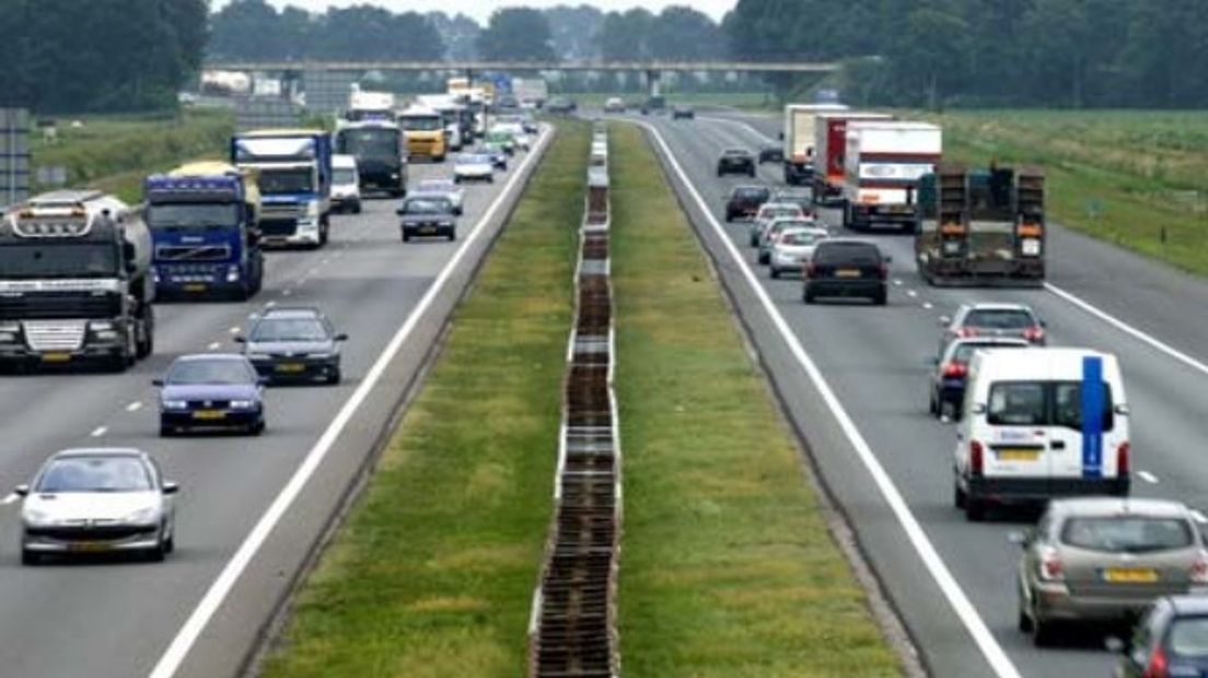 Meer auto's in Drenthe (archieffoto RTV Drenthe)