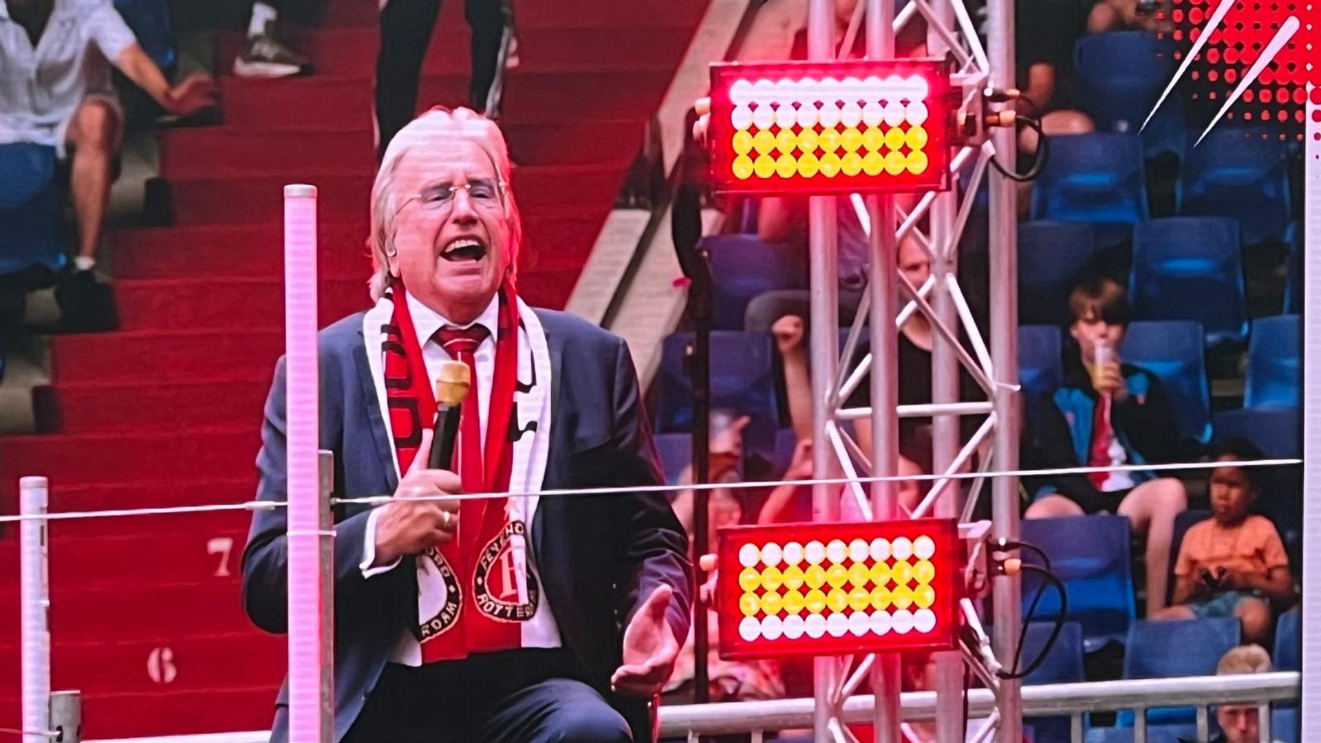 Lee Towers op het Feyenoord Festival