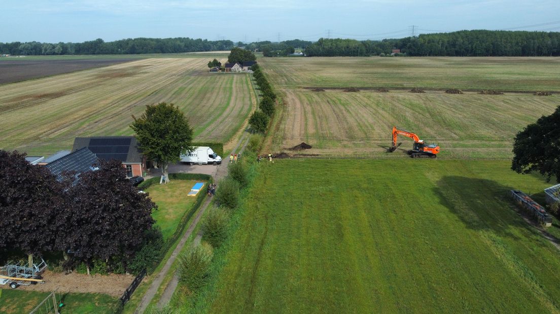 Het lek is ontstaan bij graafwerkzaamheden in landerijen