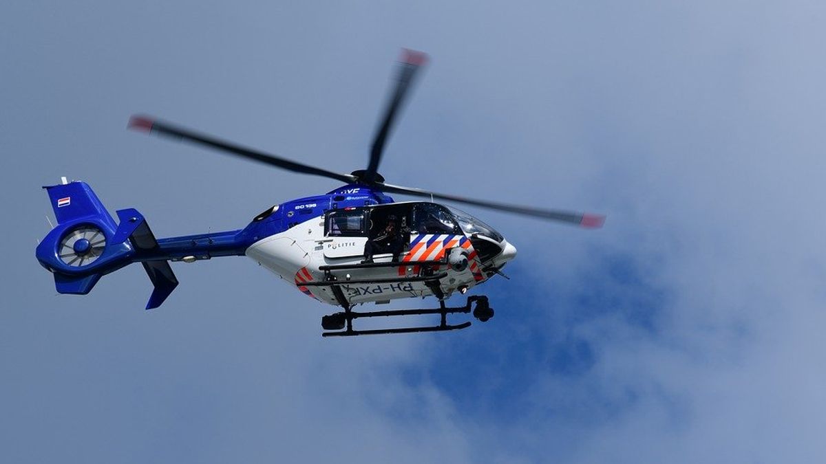 Politie zoekt met heli naar inbreker in Arnhem