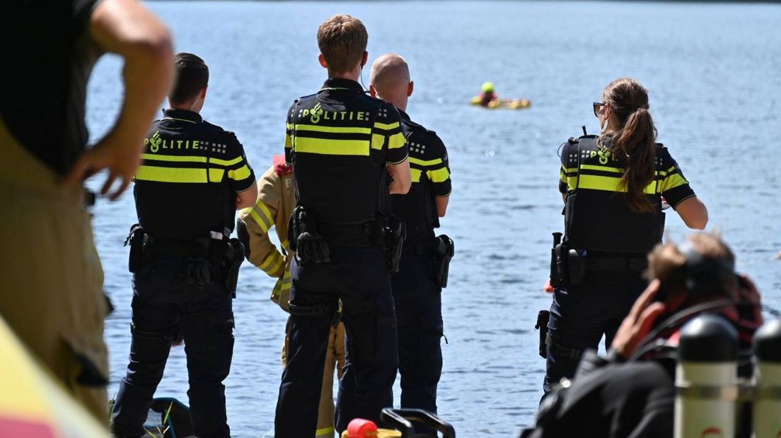 Hulpdiensten in actie om niks.
