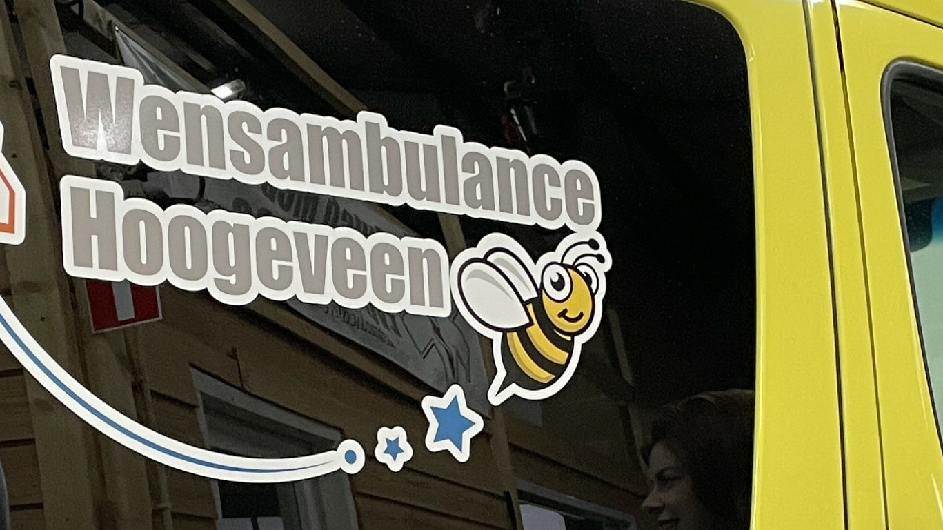 Stichting Wensambulance Hoogeveen stopt door te weinig aanvragen: 'Ontzettend jammer'