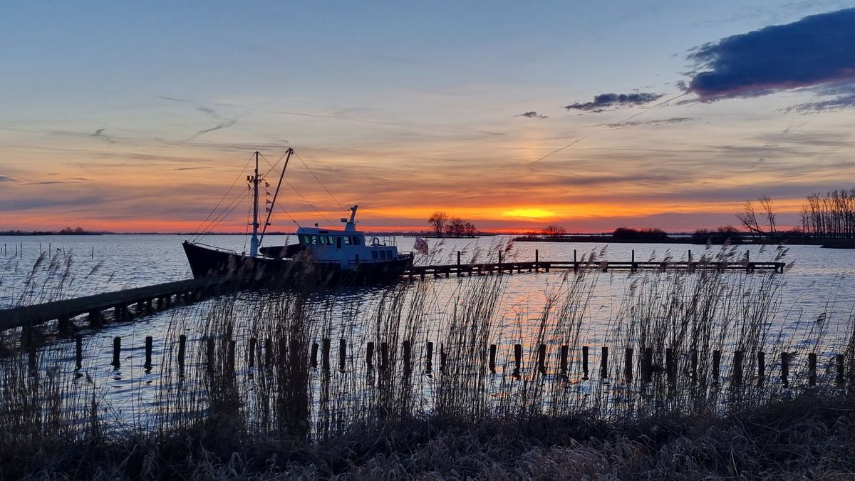 Waterdorp Terherne mag niet kopje-onder: daarom moeten de kaden hoger