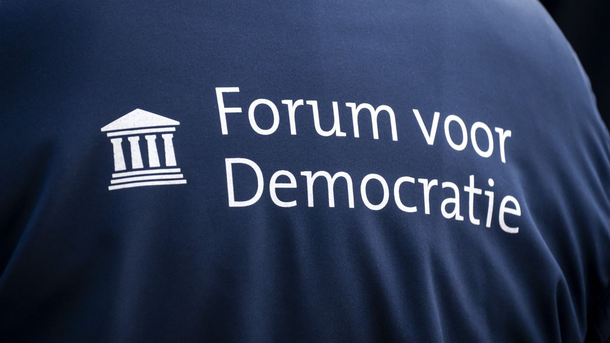 'Twee gekozen raadsleden stappen uit FvD Steenwijkerland'