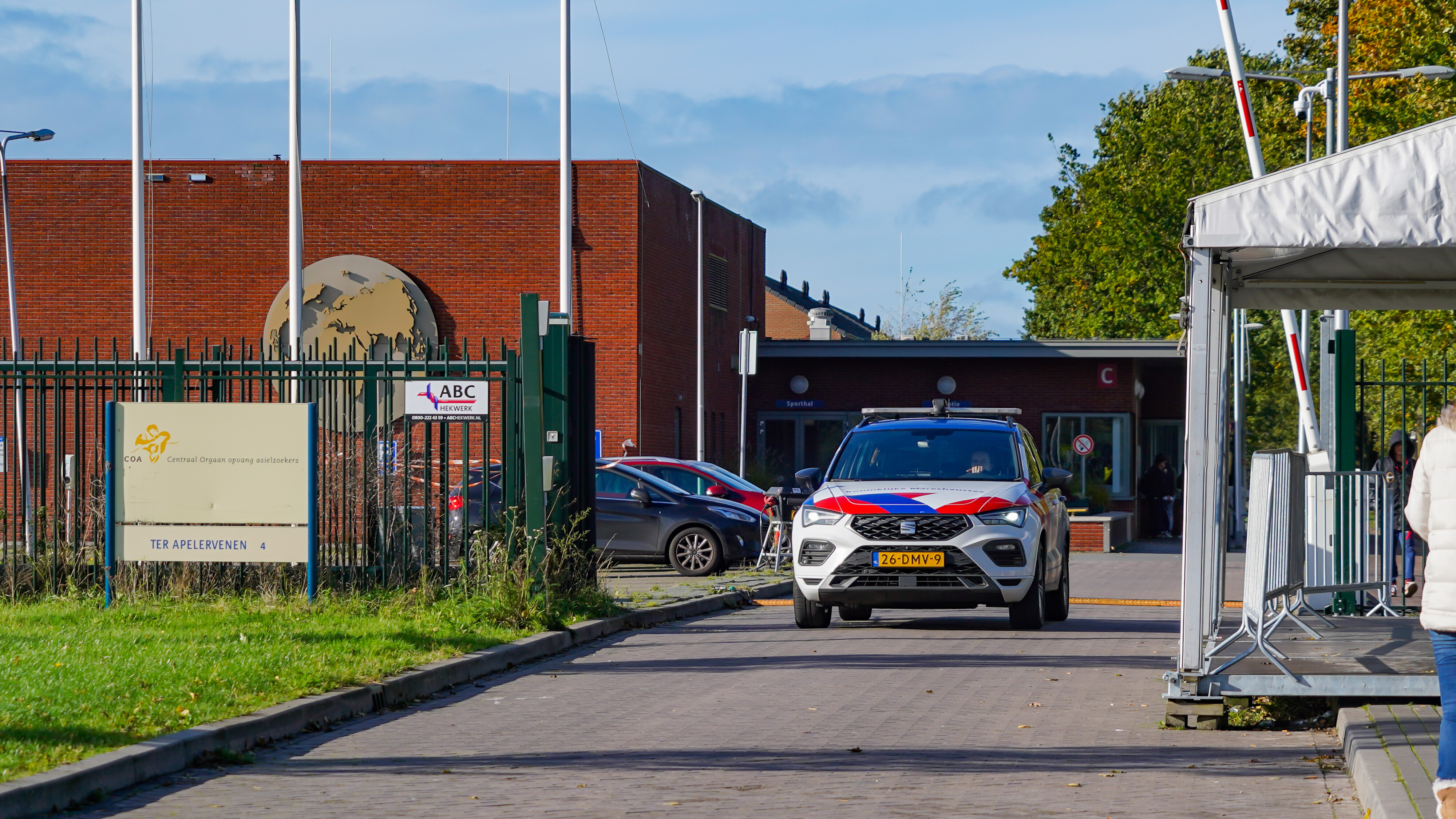 Man Neergestoken Bij Aanmeldcentrum Ter Apel, Verdachte Opgepakt - RTV ...