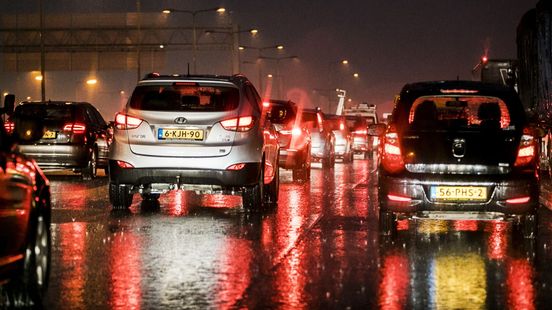 Forse file op A12 na ongeluk. Forse file op A12 na ongeluk.