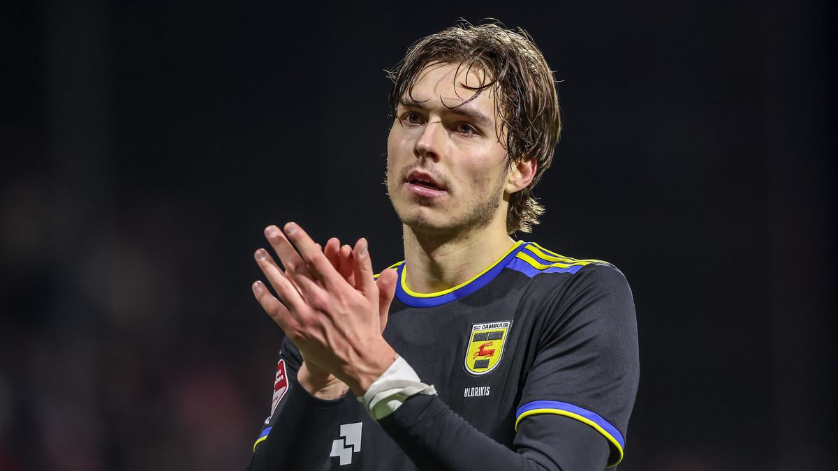 Oud-Cambuurspits Roberts Uldrikis op weg naar sc Heerenveen
