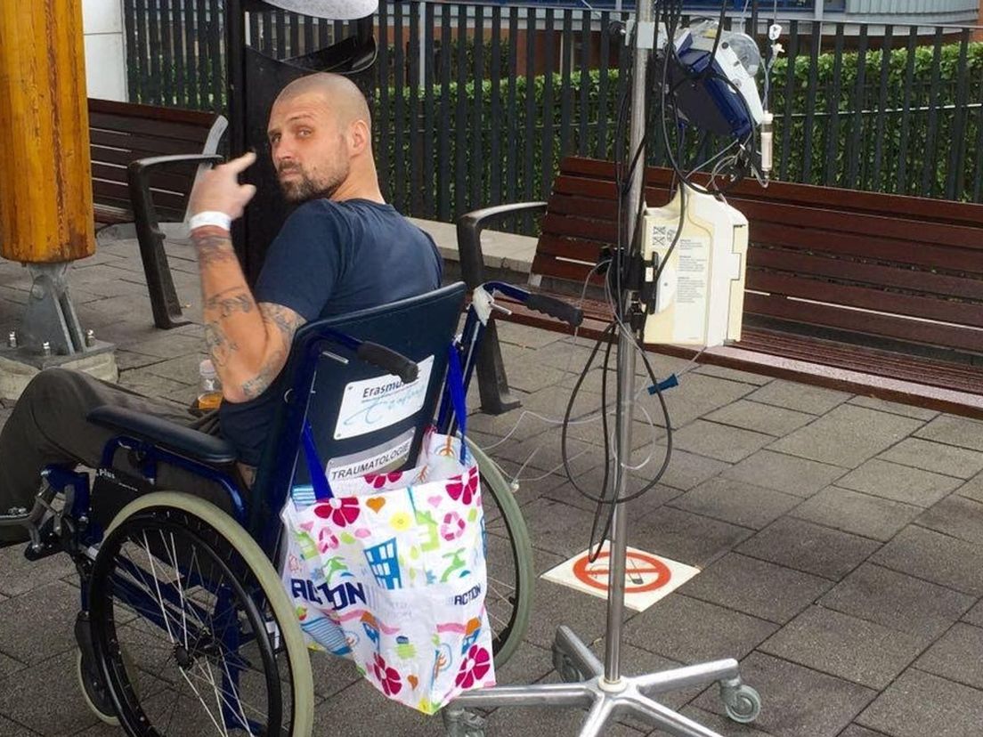 "Het vaakst heb ik een soort stroomachtige tinteling door mijn fantoombeen. Die is gedurende de hele dag altijd wel aanwezig, met regelmatige pieken."