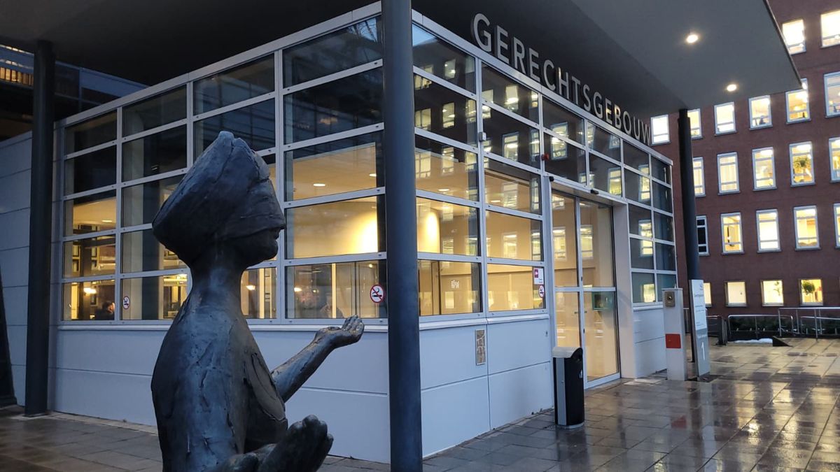 6 maanden cel na 'uit de hand gelopen bedrijfsvergadering' bij dakdekkersbedrijf