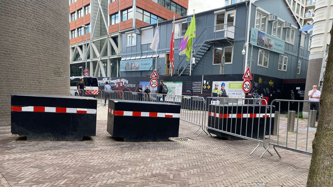 Bij het Tweede Kamergebouw zijn blokkades neergezet