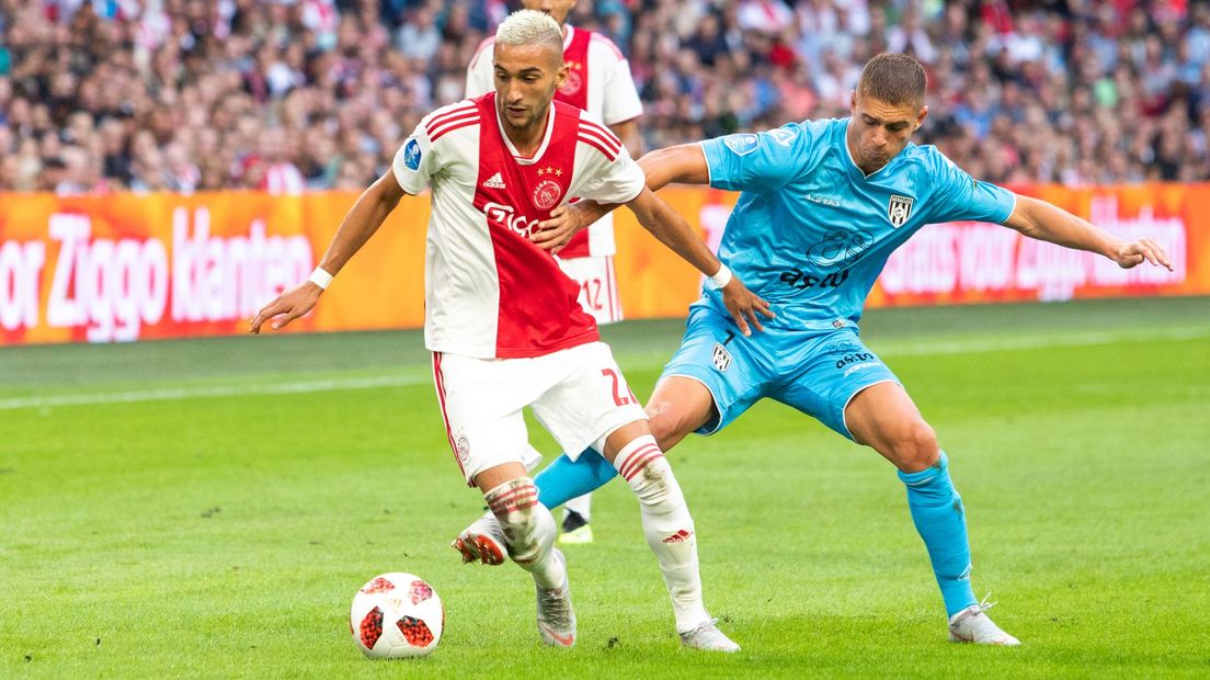 Kristoffer Peterson schoot Heracles in 2018 tegen Ajax op voorsprong