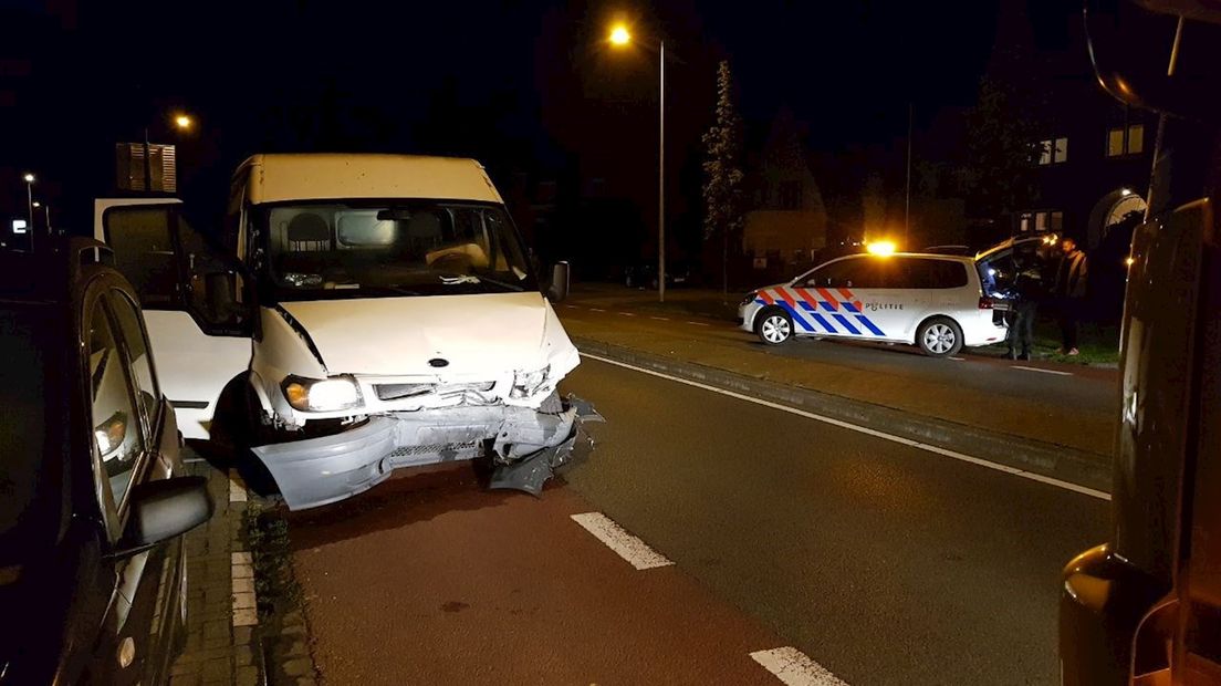 Gewonde bij auto-ongeluk in Enschede