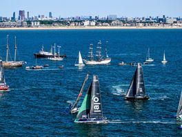 The Ocean Race-teams bereiden zich voor op start allerlaatste etappe: 'Let niet op de rommel'