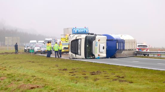 112 Nieuws: Brandmelders gaan af, restaurant in Zwolle ontruimd | N50 bij Kampen uren afgesloten na ongeval met tankwagen. 112 Nieuws: Brandmelders gaan af, restaurant in Zwolle ontruimd | N50 bij Kampen uren afgesloten na ongeval met tankwagen.