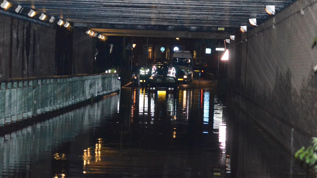 Ook viaduct aan de Veenweg staat blank