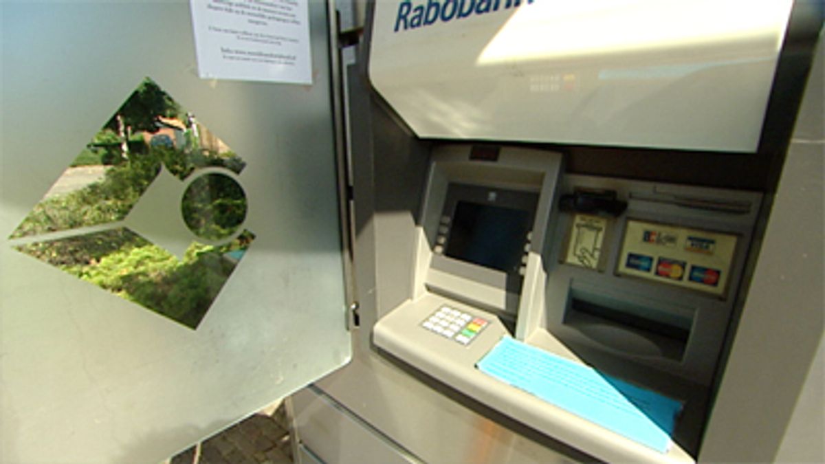 Lomm al twee maanden zonder geldautomaat