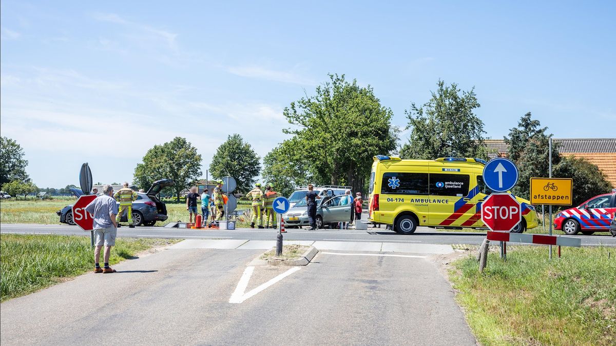 Drie gewonden bij ongeluk op oversteek N348 bij Dalmsholte