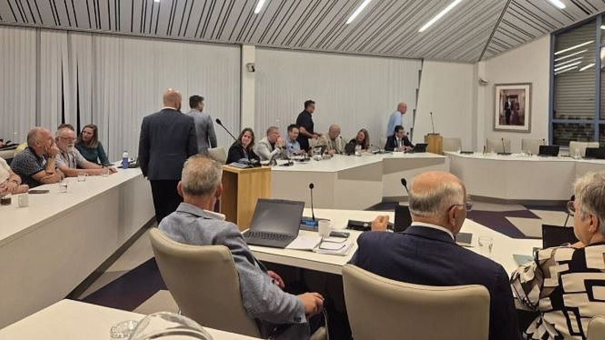 Spanningen lopen hoog op in Berkellandse raad, SvB biedt excuses aan