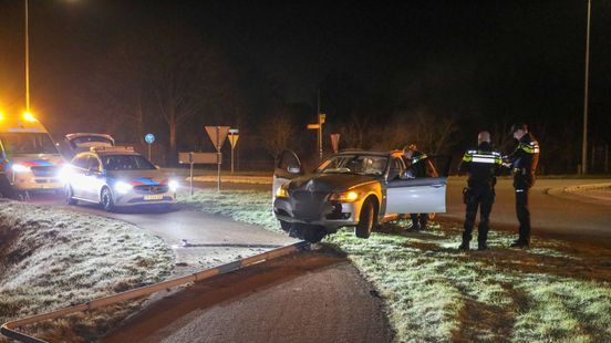 Auto tegen lantaarnpaal, bestuurder had gedronken