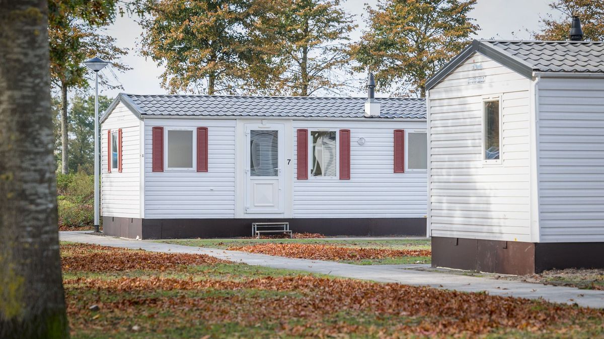 Oekraïense vluchtelingen verhuizen naar chalets Wolvega en woonunits Oldeholtpade