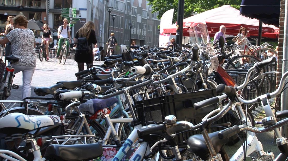 fietsenchaos Oude Vismarkt Zwolle