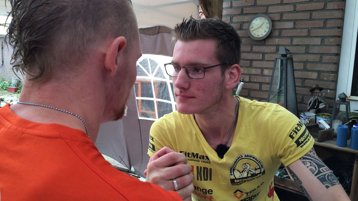 Onbekende kampioenen: 'Alleen mijn eigen trainer is een betere armworstelaar'