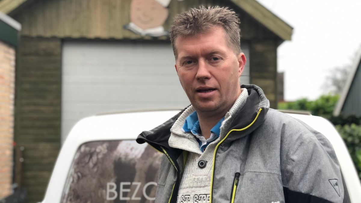 Waskemeer in coronatijd: bezorgbakker Melle Stoker bezorgt brood aan de deur