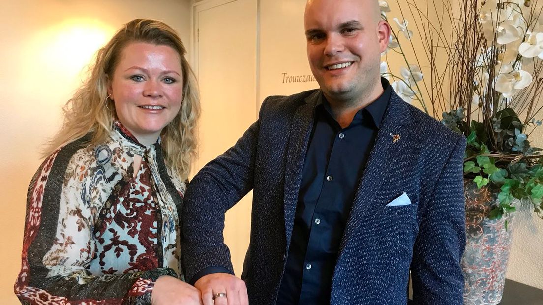 Rianne en Marvin Blokzijl trouwden vandaag in Hoogeveen (Rechten: Marjolein Knol / RTV Drenthe)