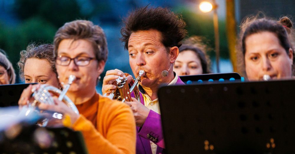 Recensie 'Fanfare' van Tryater: het geheel is meer dan de som der delen