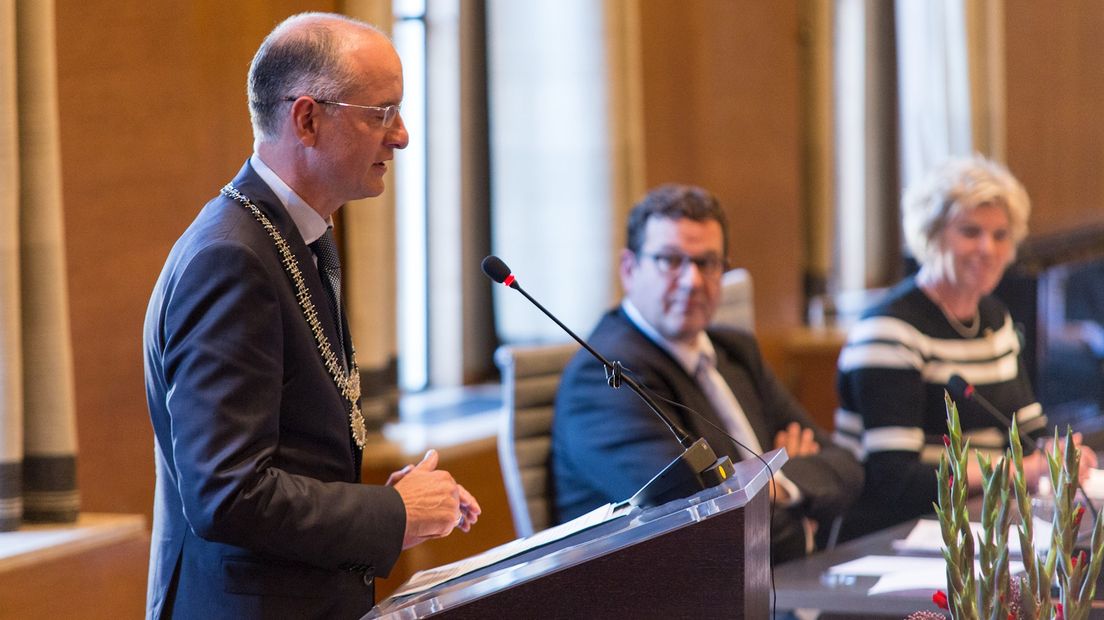 Installatie burgemeester Onno van Veldhuizen