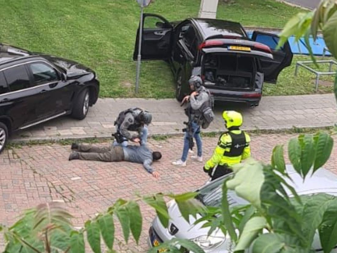 De aanhouding van de vermoedelijke schutter