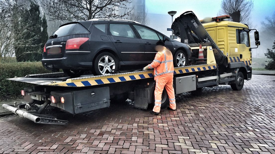 De auto van de man werd in beslag genomen (Rechten: Team Verkeer Noord-Nederland)